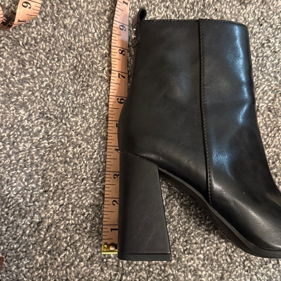 Circus by Sam Edelman Black Ankle Boots - Picture 8 of 9